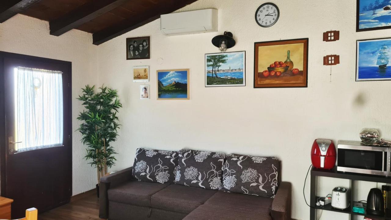 Apartman Kos Rosini Exteriör bild