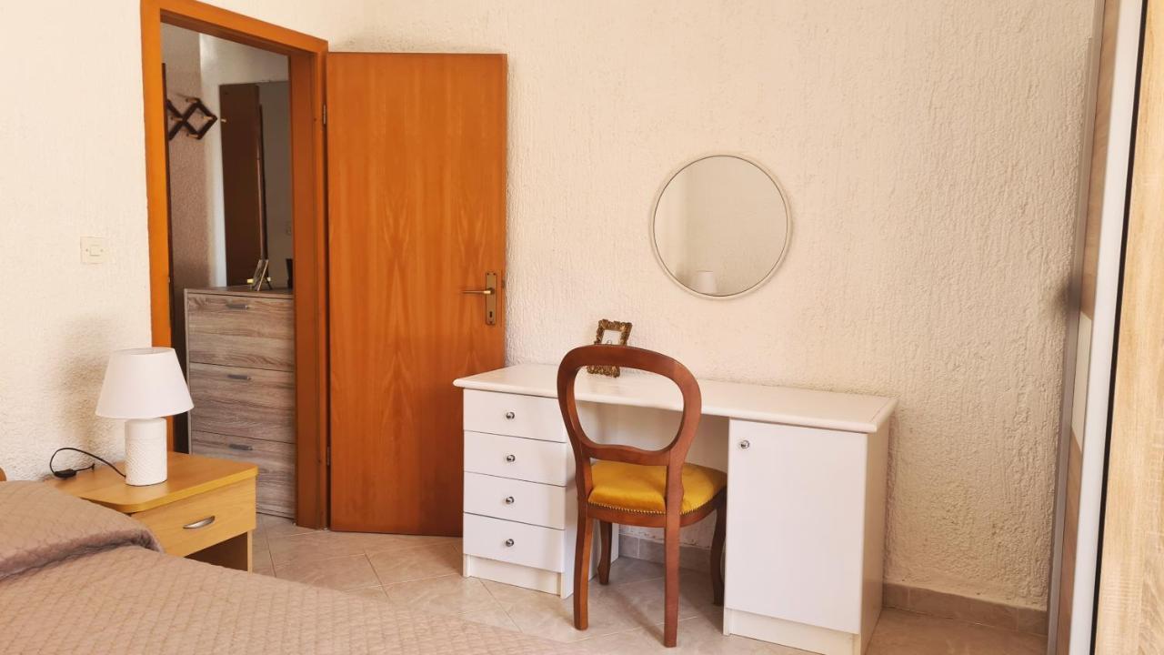 Apartman Kos Rosini Exteriör bild